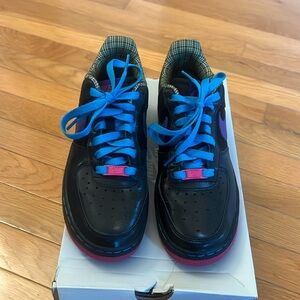 Nike Air Force one grade school 6